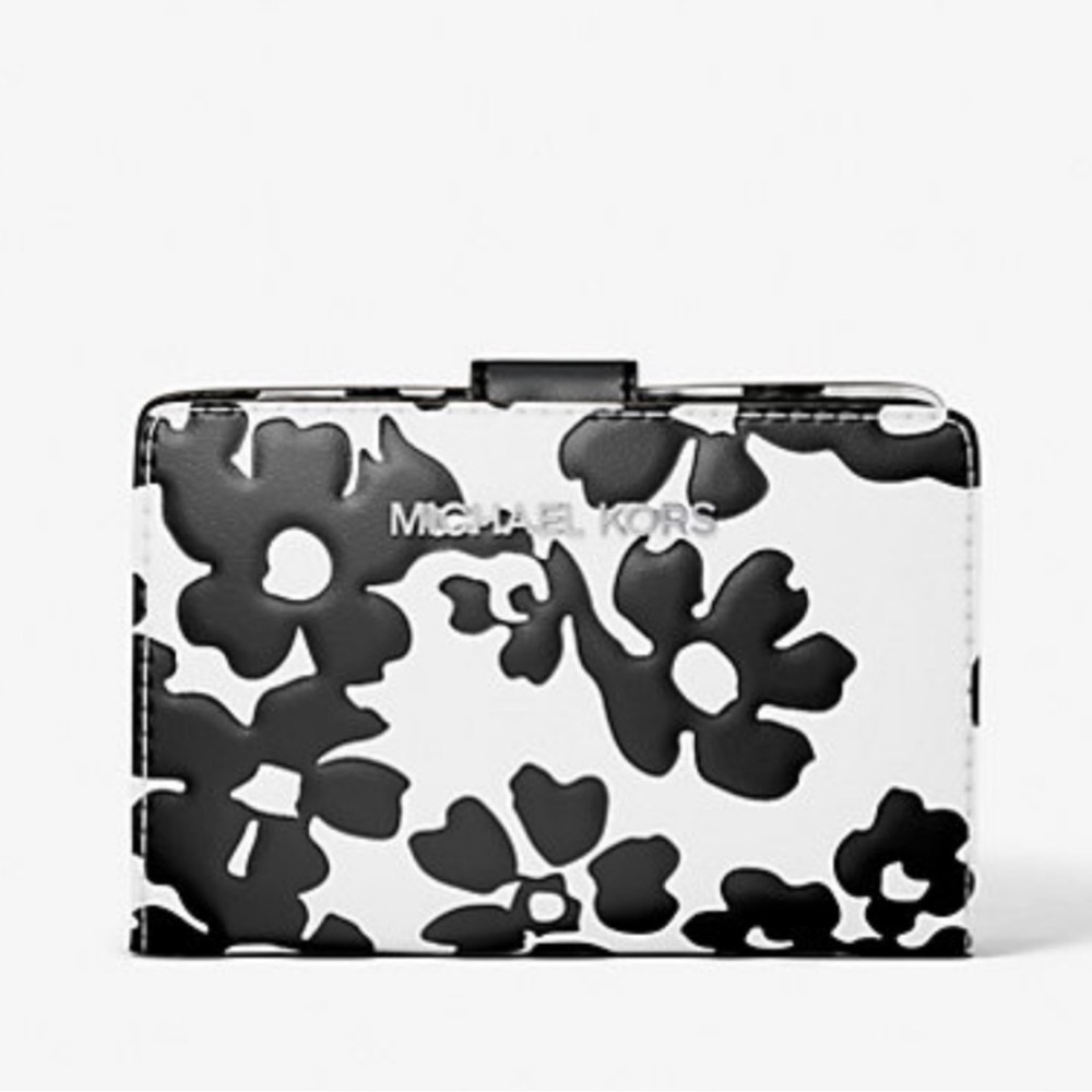 Michael Kors Jet Set Medium Floral Print Bi-Fold Wallet
Black
NWT - Picture 1 of 16